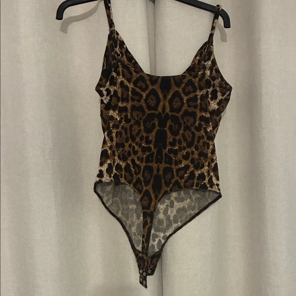 Guess Leopard Print Bodysuit - Picture 2 of 3